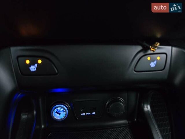 Белый Хендай их35, объемом двигателя 2 л и пробегом 211 тыс. км за 12999 $, фото 44 на Automoto.ua