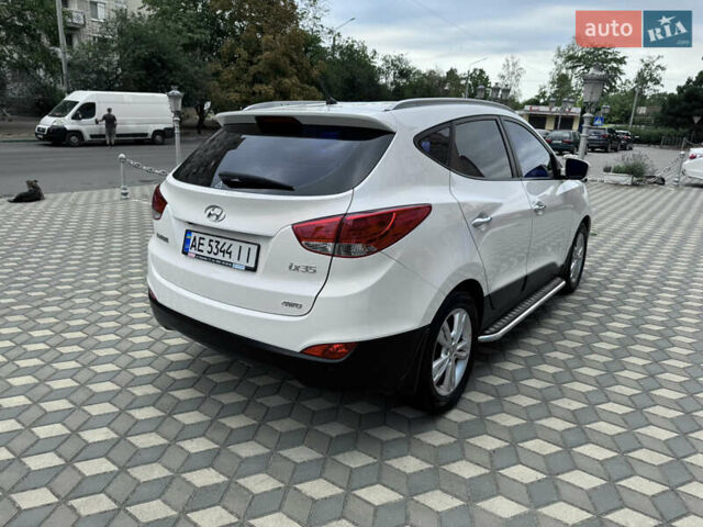 Білий Хендай іх35, об'ємом двигуна 2 л та пробігом 101 тис. км за 14300 $, фото 19 на Automoto.ua