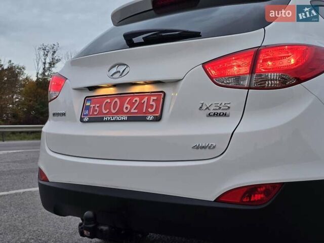 Белый Хендай их35, объемом двигателя 2 л и пробегом 211 тыс. км за 12999 $, фото 9 на Automoto.ua