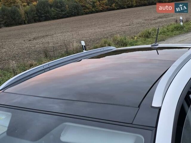 Белый Хендай их35, объемом двигателя 2 л и пробегом 211 тыс. км за 12999 $, фото 24 на Automoto.ua