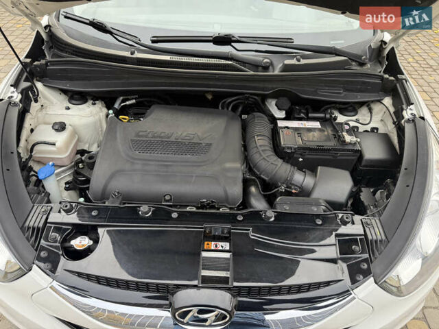 Білий Хендай іх35, об'ємом двигуна 2 л та пробігом 180 тис. км за 16300 $, фото 43 на Automoto.ua