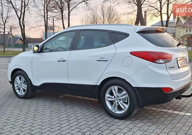 Білий Хендай іх35, об'ємом двигуна 2 л та пробігом 208 тис. км за 13999 $, фото 45 на Automoto.ua