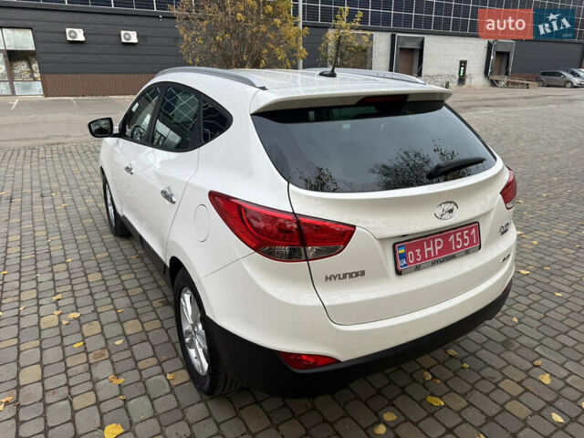 Білий Хендай іх35, об'ємом двигуна 2 л та пробігом 180 тис. км за 16300 $, фото 22 на Automoto.ua