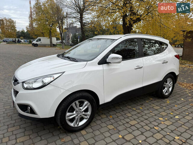 Білий Хендай іх35, об'ємом двигуна 2 л та пробігом 180 тис. км за 16300 $, фото 15 на Automoto.ua