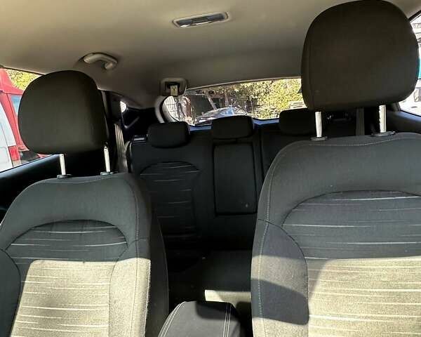 Білий Хендай іх35, об'ємом двигуна 2 л та пробігом 160 тис. км за 12500 $, фото 6 на Automoto.ua