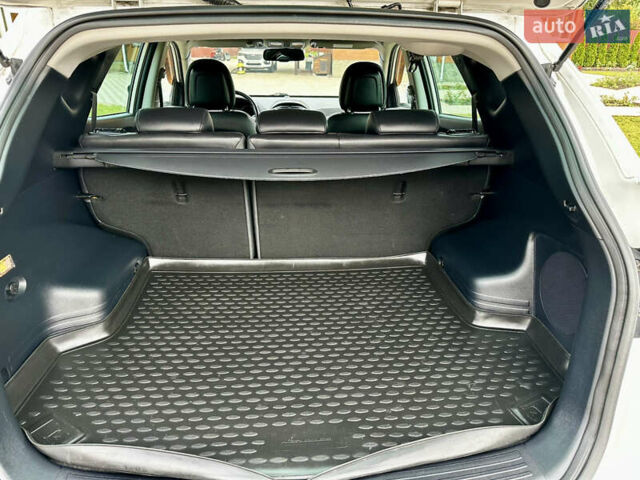 Білий Хендай іх35, об'ємом двигуна 2 л та пробігом 144 тис. км за 16000 $, фото 27 на Automoto.ua