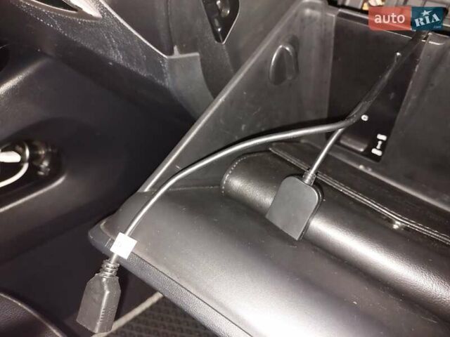 Білий Хендай іх35, об'ємом двигуна 1.69 л та пробігом 218 тис. км за 13800 $, фото 9 на Automoto.ua