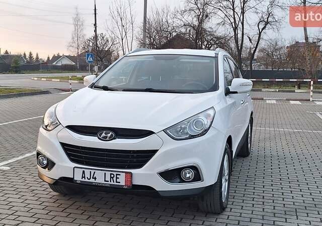 Білий Хендай іх35, об'ємом двигуна 2 л та пробігом 208 тис. км за 13999 $, фото 35 на Automoto.ua