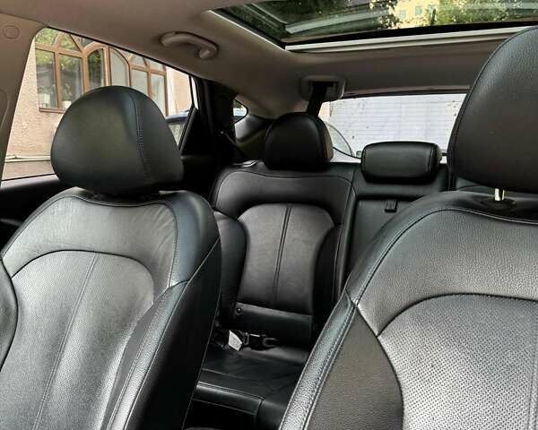 Белый Хендай их35, объемом двигателя 2 л и пробегом 108 тыс. км за 14299 $, фото 8 на Automoto.ua