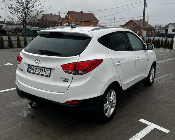 Білий Хендай іх35, об'ємом двигуна 1.69 л та пробігом 220 тис. км за 13300 $, фото 6 на Automoto.ua