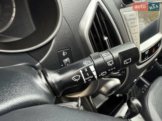 Білий Хендай іх35, об'ємом двигуна 2 л та пробігом 180 тис. км за 16300 $, фото 96 на Automoto.ua