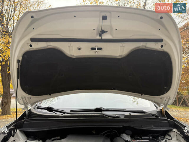 Білий Хендай іх35, об'ємом двигуна 2 л та пробігом 180 тис. км за 16300 $, фото 40 на Automoto.ua