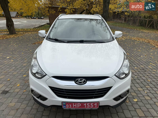 Білий Хендай іх35, об'ємом двигуна 2 л та пробігом 180 тис. км за 16300 $, фото 12 на Automoto.ua
