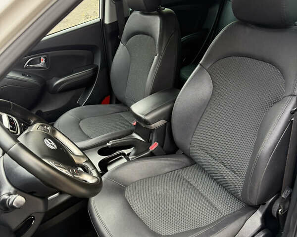 Білий Хендай іх35, об'ємом двигуна 2 л та пробігом 180 тис. км за 16300 $, фото 90 на Automoto.ua