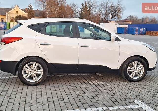 Білий Хендай іх35, об'ємом двигуна 2 л та пробігом 208 тис. км за 13999 $, фото 40 на Automoto.ua