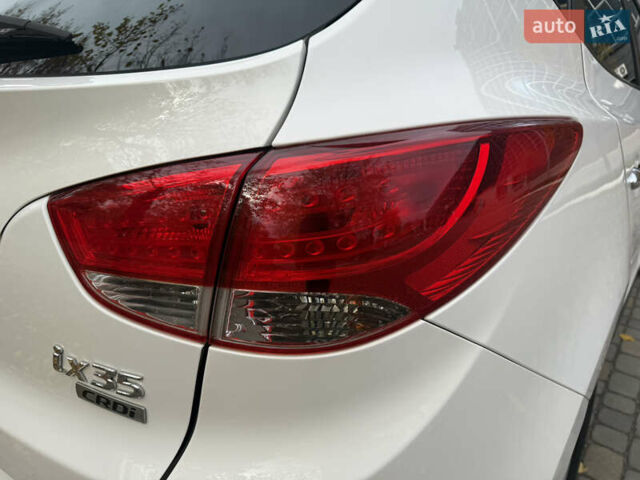 Білий Хендай іх35, об'ємом двигуна 2 л та пробігом 180 тис. км за 16300 $, фото 36 на Automoto.ua