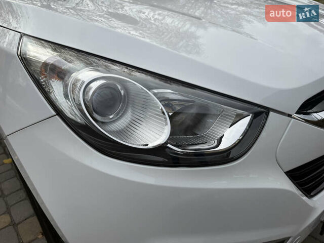 Білий Хендай іх35, об'ємом двигуна 2 л та пробігом 180 тис. км за 16300 $, фото 33 на Automoto.ua