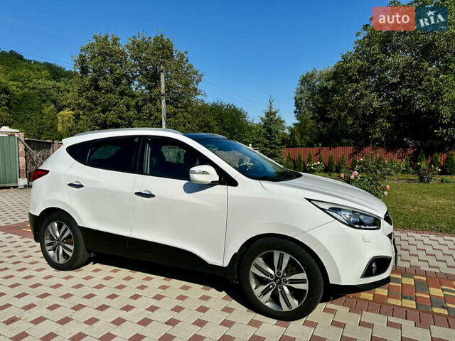 Білий Хендай іх35, об'ємом двигуна 2 л та пробігом 144 тис. км за 16000 $, фото 7 на Automoto.ua