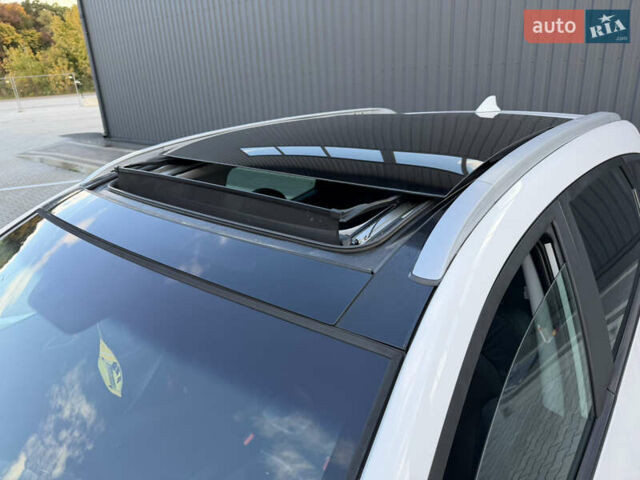 Белый Хендай их35, объемом двигателя 2 л и пробегом 182 тыс. км за 16699 $, фото 52 на Automoto.ua