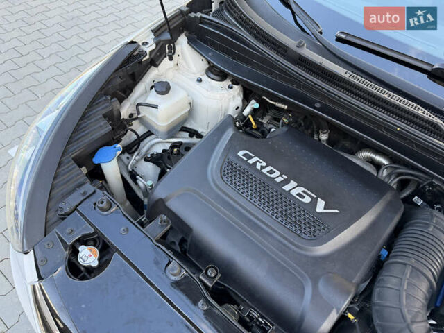 Белый Хендай их35, объемом двигателя 2 л и пробегом 182 тыс. км за 16699 $, фото 50 на Automoto.ua