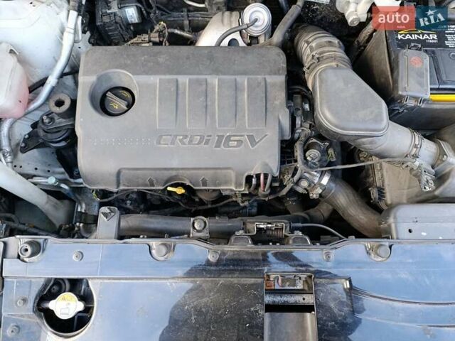 Білий Хендай іх35, об'ємом двигуна 1.69 л та пробігом 161 тис. км за 14200 $, фото 12 на Automoto.ua