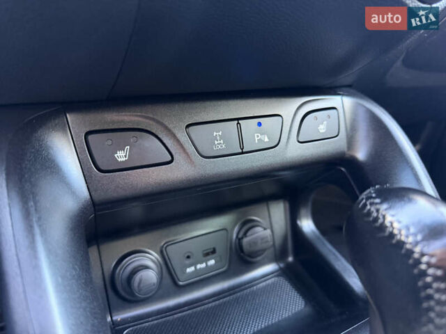 Белый Хендай их35, объемом двигателя 2 л и пробегом 182 тыс. км за 16699 $, фото 26 на Automoto.ua