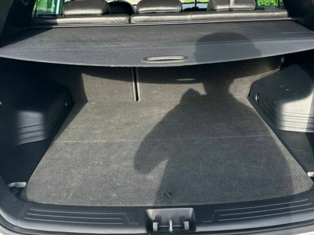 Белый Хендай их35, объемом двигателя 2 л и пробегом 159 тыс. км за 16000 $, фото 3 на Automoto.ua