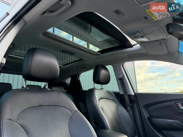 Белый Хендай их35, объемом двигателя 2 л и пробегом 182 тыс. км за 16699 $, фото 47 на Automoto.ua