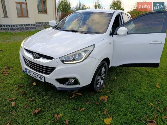 Білий Хендай іх35, об'ємом двигуна 1.69 л та пробігом 161 тис. км за 14200 $, фото 7 на Automoto.ua