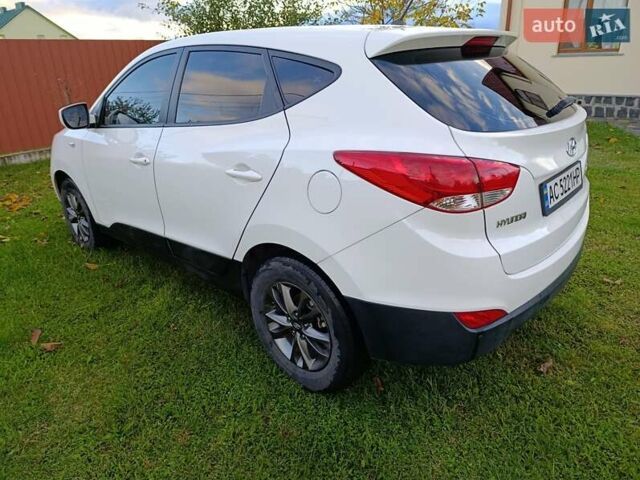 Білий Хендай іх35, об'ємом двигуна 1.69 л та пробігом 161 тис. км за 14200 $, фото 2 на Automoto.ua