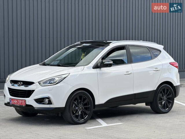 Белый Хендай их35, объемом двигателя 2 л и пробегом 182 тыс. км за 16699 $, фото 7 на Automoto.ua