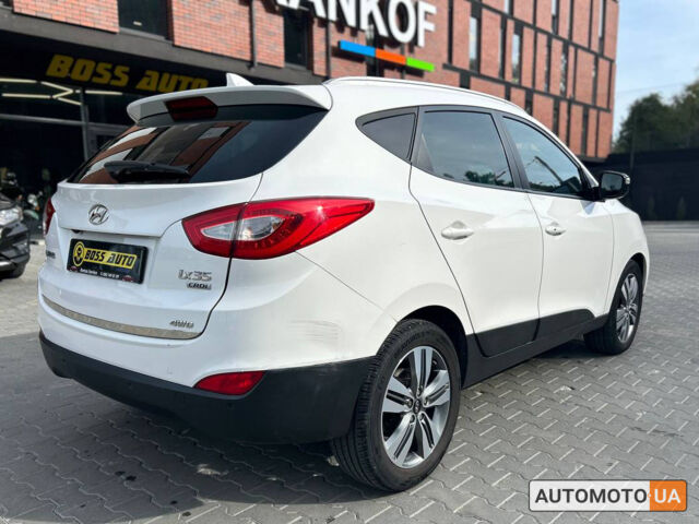Белый Хендай их35, объемом двигателя 2 л и пробегом 229 тыс. км за 17000 $, фото 5 на Automoto.ua