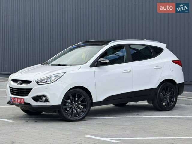 Белый Хендай их35, объемом двигателя 2 л и пробегом 182 тыс. км за 16699 $, фото 3 на Automoto.ua