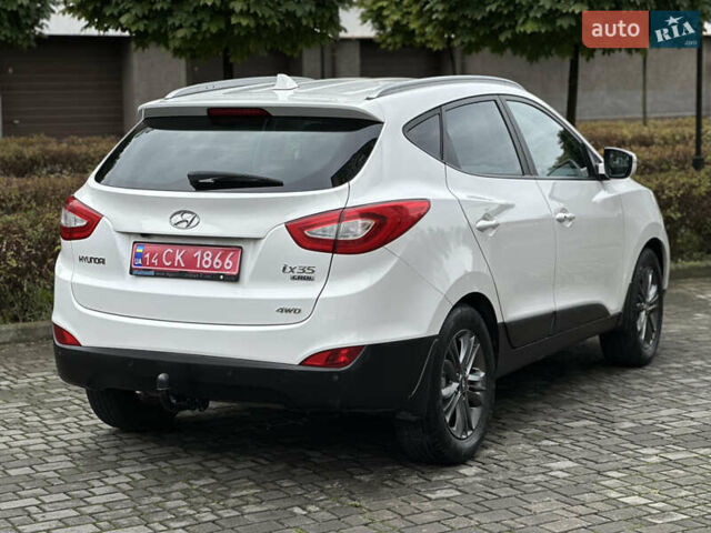 Белый Хендай их35, объемом двигателя 2 л и пробегом 193 тыс. км за 14850 $, фото 3 на Automoto.ua