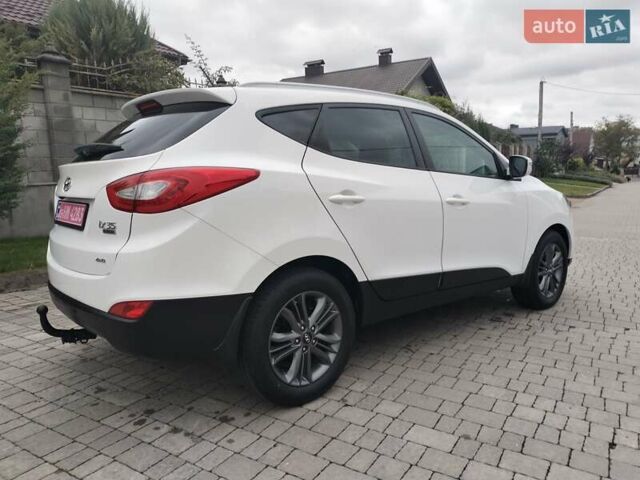 Белый Хендай их35, объемом двигателя 2 л и пробегом 234 тыс. км за 14950 $, фото 20 на Automoto.ua