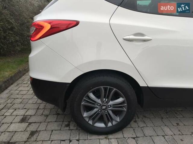 Белый Хендай их35, объемом двигателя 2 л и пробегом 234 тыс. км за 14950 $, фото 31 на Automoto.ua