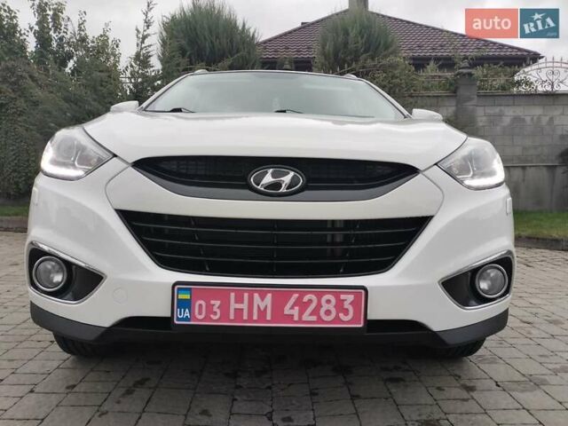 Белый Хендай их35, объемом двигателя 2 л и пробегом 234 тыс. км за 14950 $, фото 24 на Automoto.ua