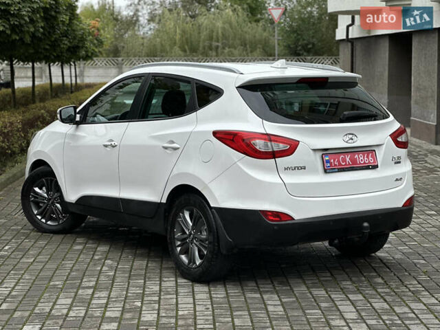 Белый Хендай их35, объемом двигателя 2 л и пробегом 193 тыс. км за 14850 $, фото 7 на Automoto.ua