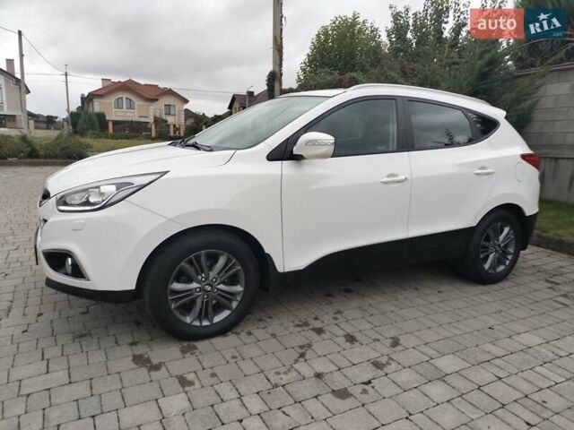 Белый Хендай их35, объемом двигателя 2 л и пробегом 234 тыс. км за 14950 $, фото 11 на Automoto.ua