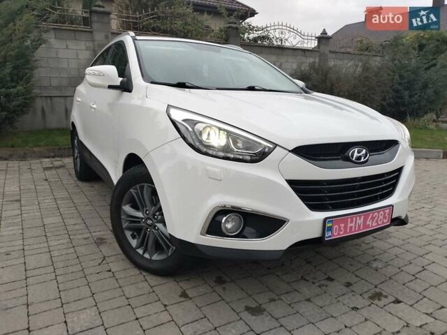 Белый Хендай их35, объемом двигателя 2 л и пробегом 234 тыс. км за 14950 $, фото 5 на Automoto.ua