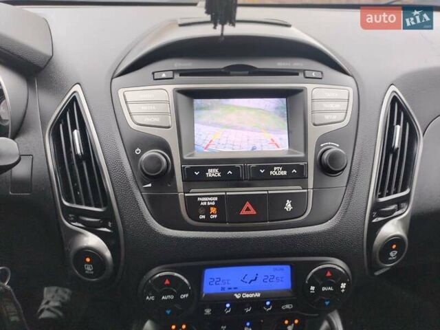 Белый Хендай их35, объемом двигателя 2 л и пробегом 234 тыс. км за 14950 $, фото 51 на Automoto.ua