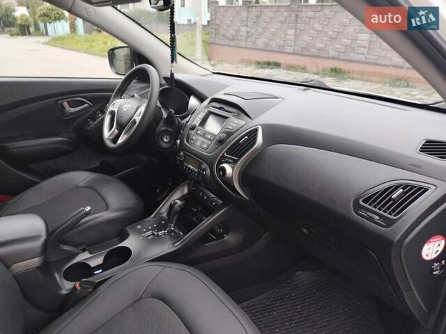 Белый Хендай их35, объемом двигателя 2 л и пробегом 234 тыс. км за 14950 $, фото 46 на Automoto.ua