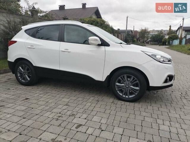 Белый Хендай их35, объемом двигателя 2 л и пробегом 234 тыс. км за 14950 $, фото 13 на Automoto.ua