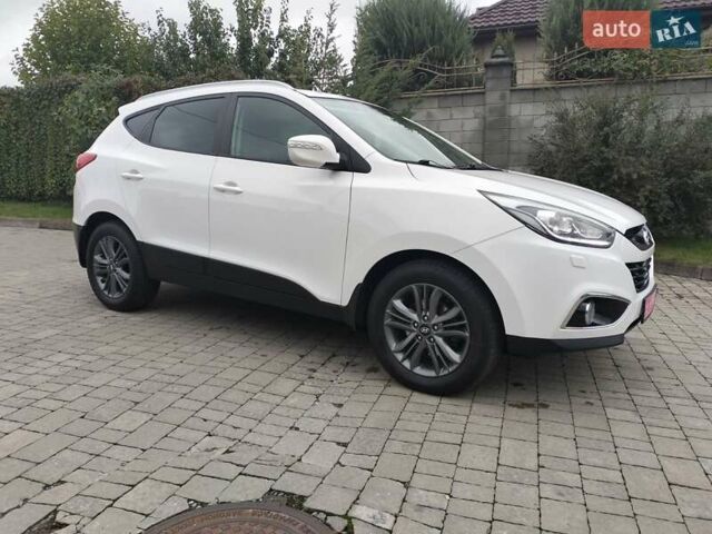 Белый Хендай их35, объемом двигателя 2 л и пробегом 234 тыс. км за 14950 $, фото 14 на Automoto.ua