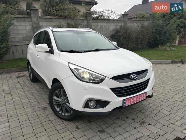 Белый Хендай их35, объемом двигателя 2 л и пробегом 234 тыс. км за 14950 $, фото 7 на Automoto.ua