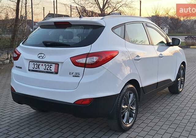 Белый Хендай их35, объемом двигателя 1.7 л и пробегом 188 тыс. км за 14500 $, фото 22 на Automoto.ua