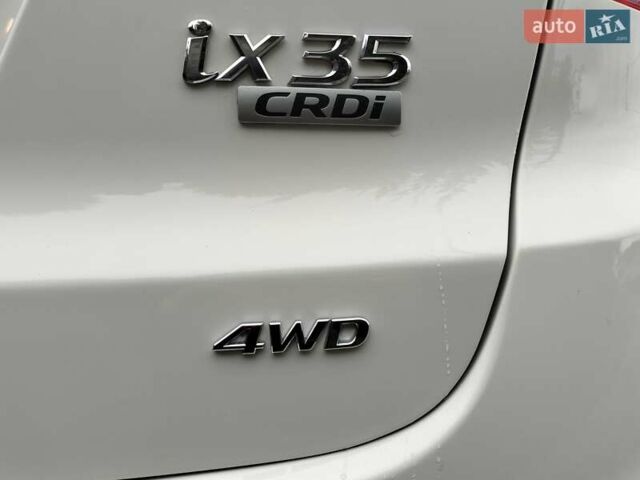 Белый Хендай их35, объемом двигателя 2 л и пробегом 234 тыс. км за 14950 $, фото 42 на Automoto.ua