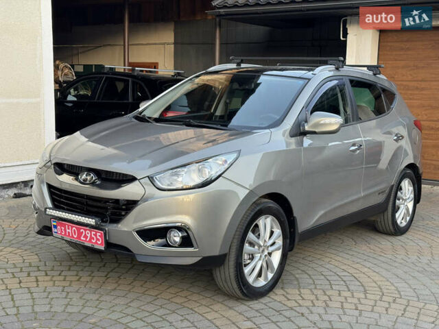 Бежевый Хендай их35, объемом двигателя 2 л и пробегом 147 тыс. км за 11800 $, фото 25 на Automoto.ua