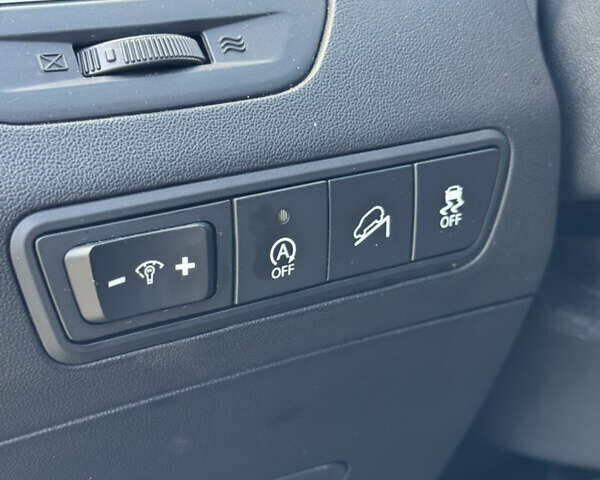 Бежевый Хендай их35, объемом двигателя 1.7 л и пробегом 220 тыс. км за 9900 $, фото 9 на Automoto.ua