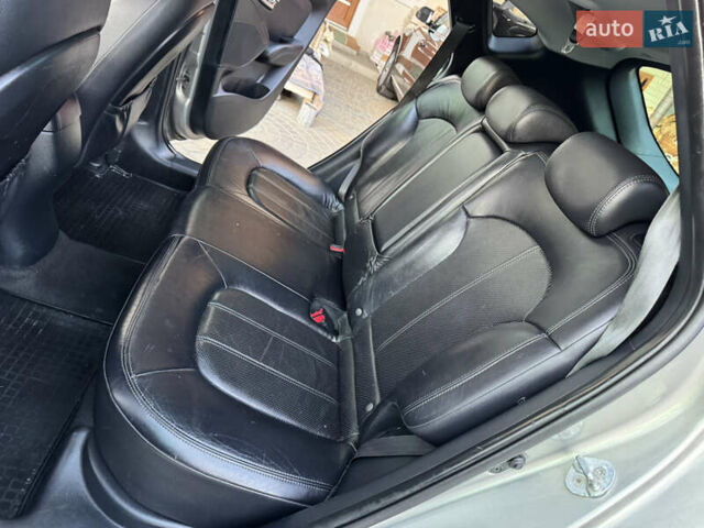 Бежевый Хендай их35, объемом двигателя 2 л и пробегом 147 тыс. км за 11800 $, фото 18 на Automoto.ua